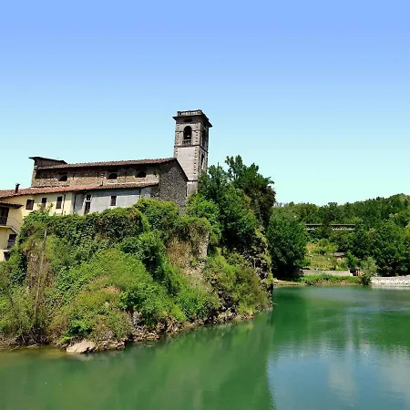 Tuscan Farmhouse In Castiglione Di Garfagnana With Garden Holiday home